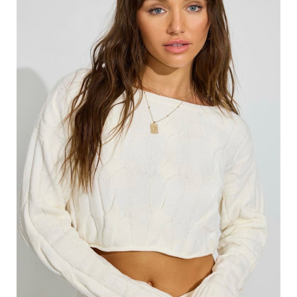 Garage Cropped Cable Crewneck Sweater Small NWT - Picture 3 of 5